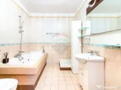 Vanzare Vila 5 camere cu semineu, piscina si priveliste l... 