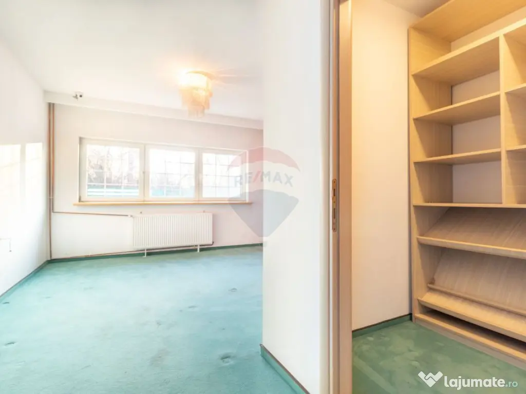 Vanzare Vila 5 camere cu semineu, piscina si priveliste l...