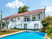 Vanzare Vila 5 camere cu semineu, piscina si priveliste l... 