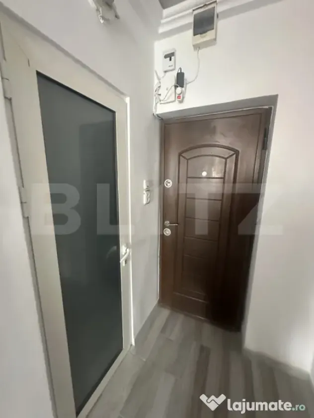 Garsoniera, 23 mp, zona Soarelui
