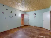 Apartament 3 camere de vânzare, necesită renovare, Săcele 