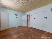 Apartament 3 camere de vânzare, necesită renovare, Săcele 
