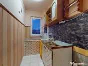 Apartament 3 camere de vânzare, necesită renovare, Săcele 
