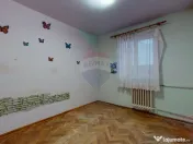 Apartament 3 camere de vânzare, necesită renovare, Săcele 