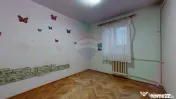 Apartament 3 camere de vânzare, necesită renovare, Săcele 