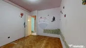 Apartament 3 camere de vânzare, necesită renovare, Săcele 