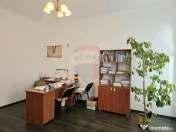 Spațiu birouri de închiriat în zona Central, parcare i... 