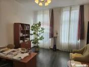 Spațiu birouri de închiriat în zona Central, parcare i... 