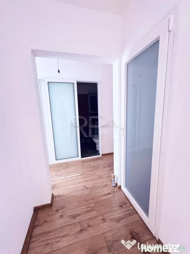 2 camere Titan decomandat, an 1972, reabilitat - Bucuresti (Bucuresti-Ilfov)