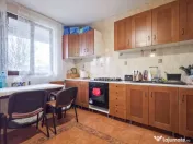 Casă 11 camere cu livadă pe Strada Republicii, Dragomir... 