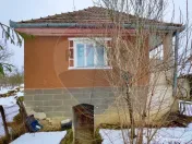 Casa cu 2 camere si teren 4887mp de vanzare in Dabaca 