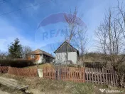 Casa cu 2 camere si teren 4887mp de vanzare in Dabaca 