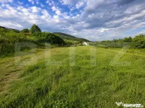 Teren intravilan 500 mp cu toate utilitățile, zonă liniș