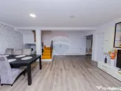 Apartament pe 2 niveluri de vânzare Victoriei 