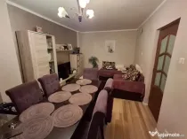 Apartament 3 camere, decomandat - zona Centrul Civic