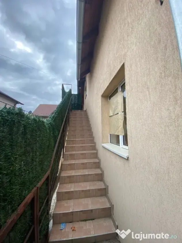 Spațiu comercial versatil în zona Primăriei Florești – 90 mp