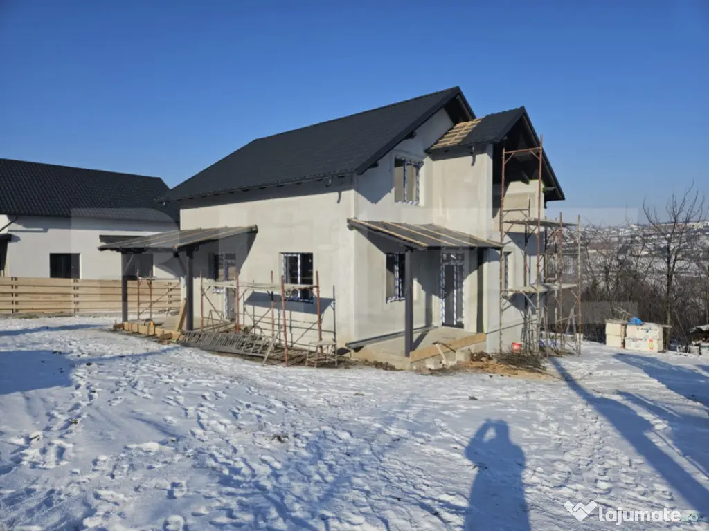 Casa 5 camere, 115 mp, zona Valea Adanca
