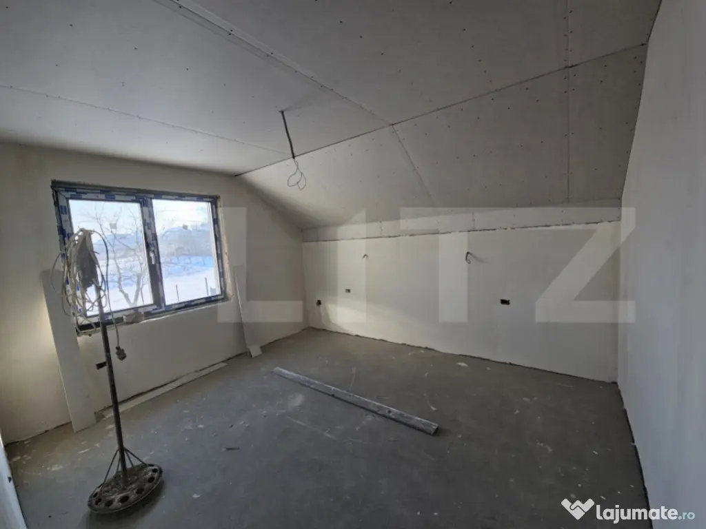 Casa 5 camere, 115 mp, zona Valea Adanca