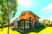 Vila Exclusivista P 2E M zona Faleza Nord - Plaja Reyna
