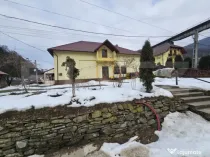 Spatiu Comercial + Apartament de vanzare Comuna Romuli