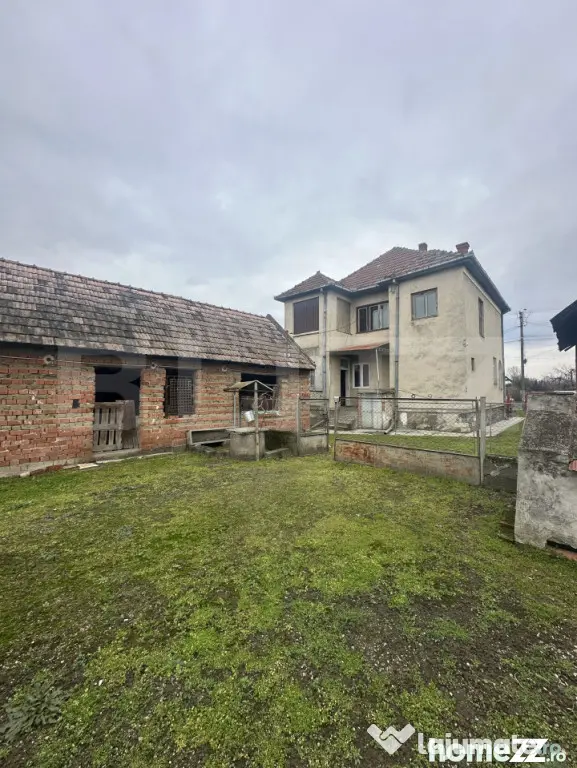 Casa tip P+E, 142 Mp utili, 1371mp teren, Paulesti