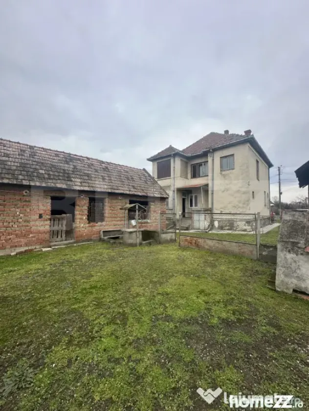 Casa tip P+E, 142 Mp utili, 1371mp teren, Paulesti