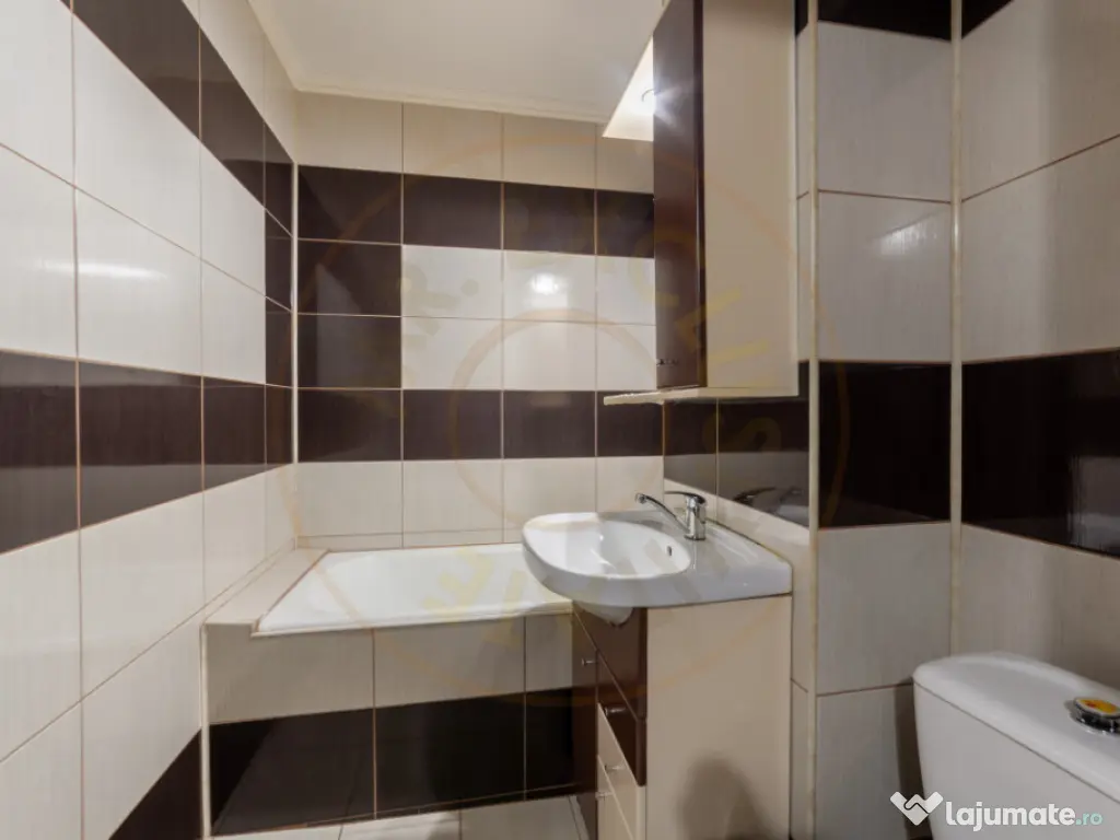 Apartament 3 camere - Gavana, Piata Albina