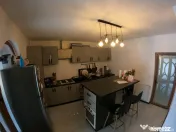 Casă de Vis de Vânzare – Eleganță și Confort zona cen 