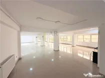 Spatiu comercial , etaj 2 , ultracentral , Ploiesti