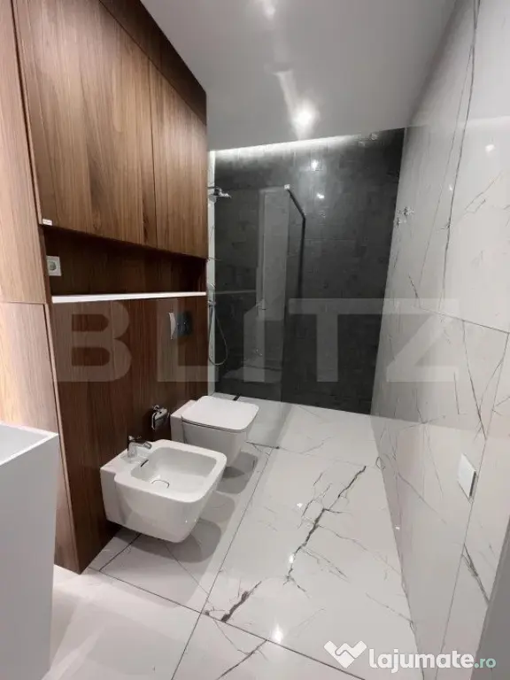 Apartament 2 camere, 55mp, lux, parcare, zona strazii Gheorg