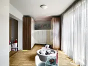 Casă modernă și spațioasă cu piscină,saună și sal... 