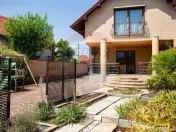 Casă modernă și spațioasă cu piscină,saună și sal... 