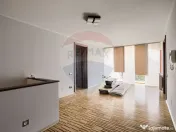 Casă modernă și spațioasă cu piscină,saună și sal... 