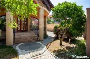 Casă modernă și spațioasă cu piscină,saună și sal... 