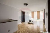 Casă modernă și spațioasă cu piscină,saună și sal... 