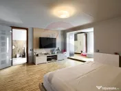 Casă modernă și spațioasă cu piscină,saună și sal... 