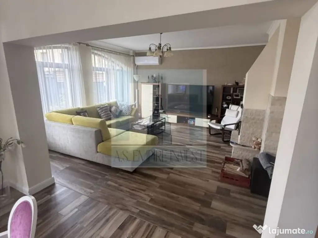 COMISION 0% Casa/Villa 9 camere, singur in curte-zona Tra...