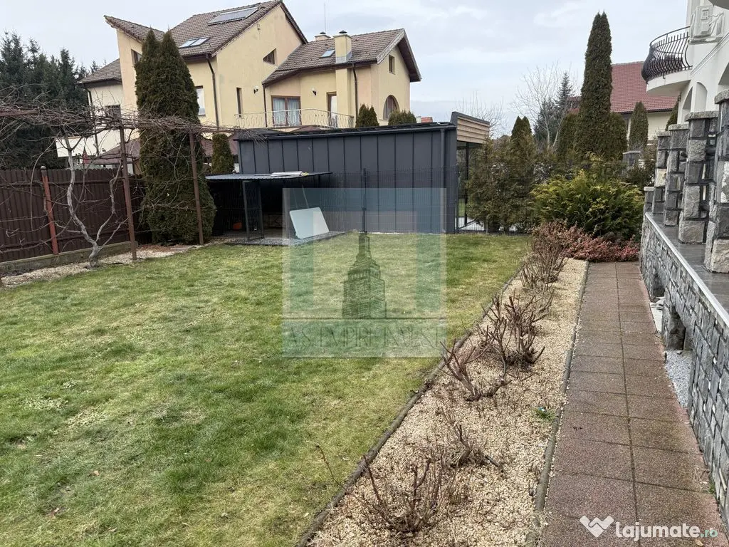 COMISION 0% Casa/Villa 9 camere, singur in curte-zona Tra...