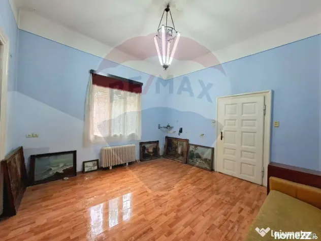 Proprietate centrală Arad, cotă teren mare, acces auto