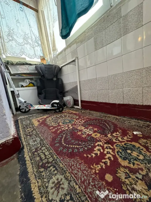 - Apartament 2 camere confort 2, Viziru 1, etaj 3.