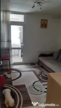 Garsoniera nedecomanata - zona Tractorul