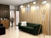 Spatiu 8 camere, 24 parcari si curte 900mp, in Brasov 