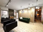 Spatiu 8 camere, 24 parcari si curte 900mp, in Brasov 