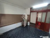 Apartament 3 camere de vanzare. 