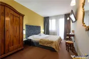 Langa Castelul Bran: Pensiune restaurant transfer afacer