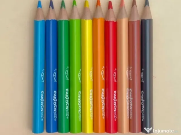 Creioane colorate