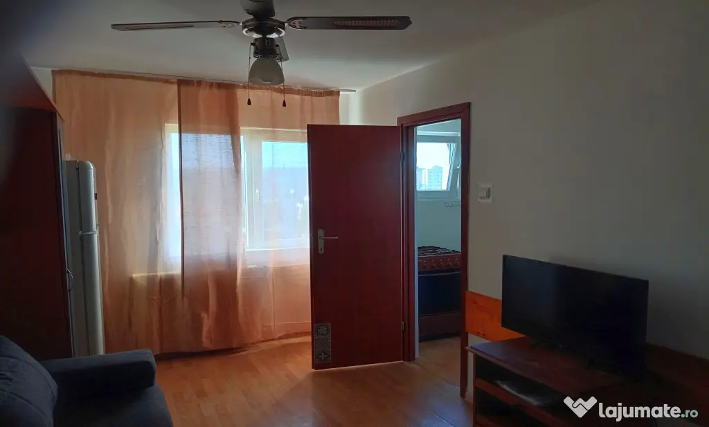 Garsonieră 18mp cu 1350 lei/lună - Bucuresti (Bucuresti-Ilfov)