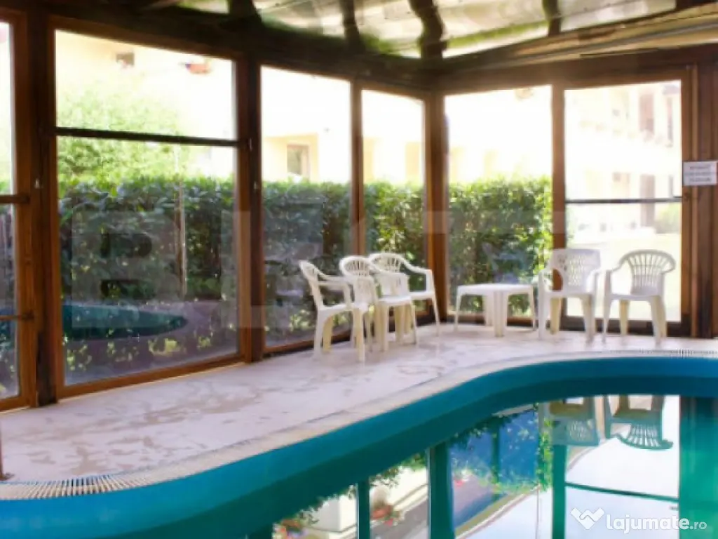 Pensiune de vanzare, 1000 mp, zona Tasnad