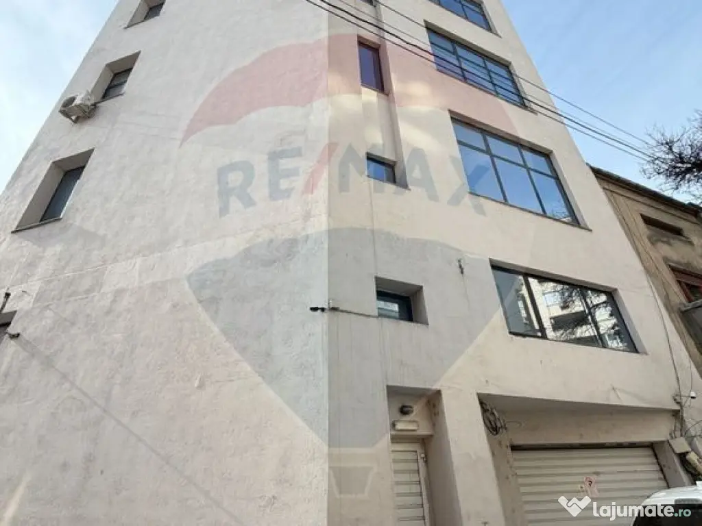 De vânzare în zona Unirii-Spațiu de birouri de 1,650mp