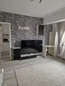 P.F. de vanzare apartament 1 camera la etajul 2 din 5 cu lift mobilat Bucium